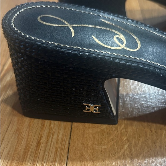 Sam Edelman Women’s Winsley Floral Block Heel Slide Sandals. - Picture 5 of 13